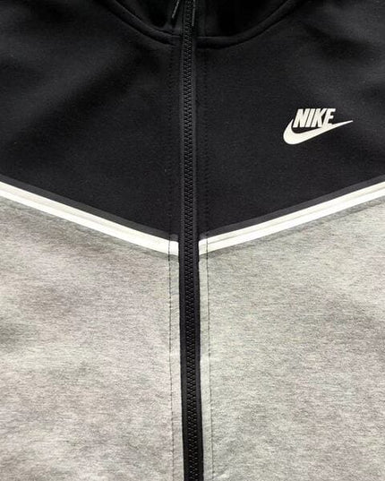 Nike Tech Fleece Black & Grey