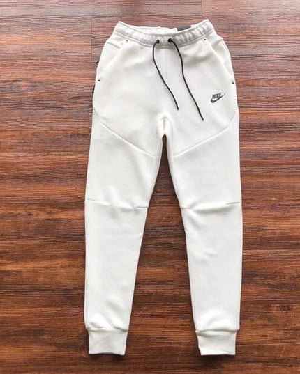 Nike Tech Fleece White