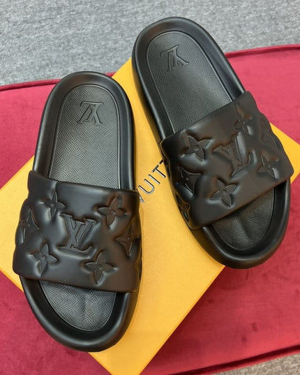 Louis Vuitton Waterfront Black Slippers