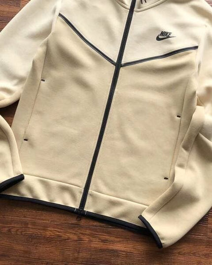 Nike Tech Fleece Cream