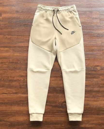 Nike Tech Fleece Cream