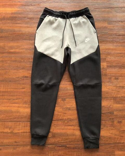 Nike Tech Fleece Black & Grey