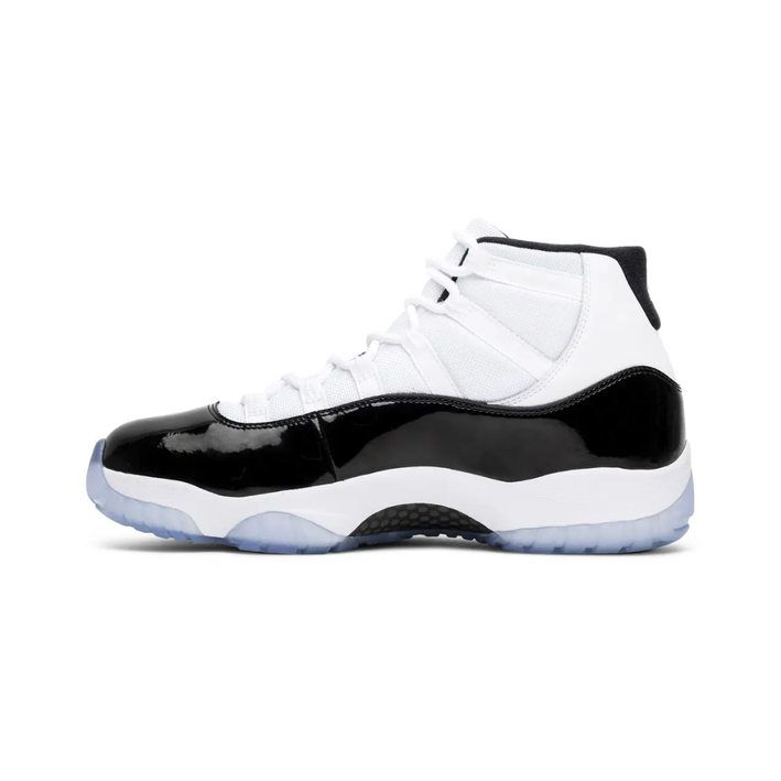 Air Jordan 11 Retro "Concord"
