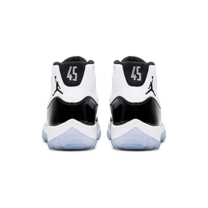 Air Jordan 11 Retro "Concord"