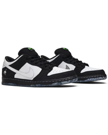 Jeff Staple x Dunk Low SB "Panda Pigeon" (Special Box)