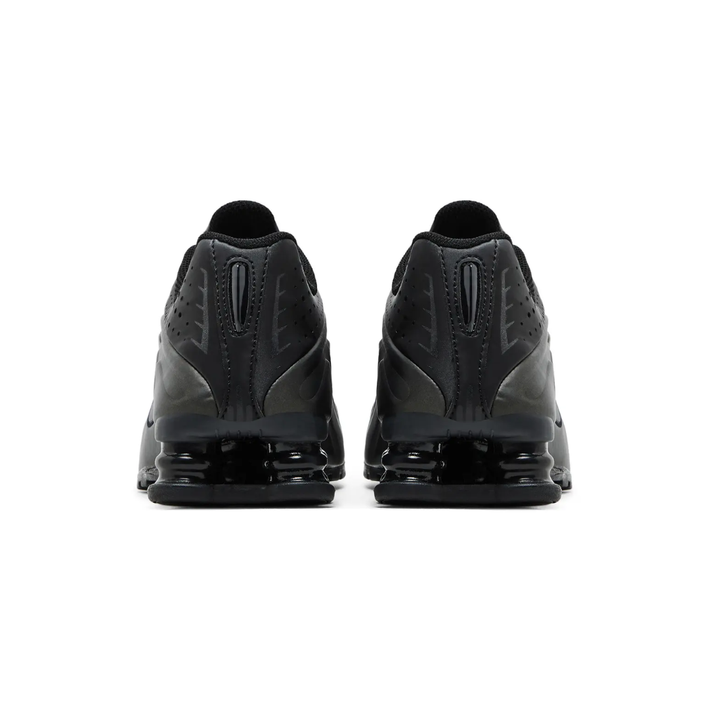 Nike Shox R4 Retro "Triple Black"