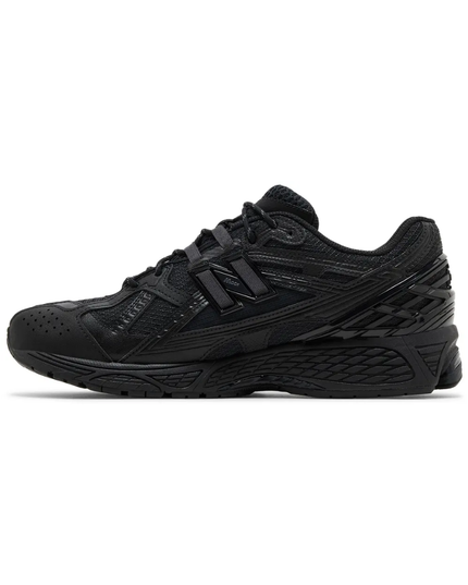 1906U "Triple Black"