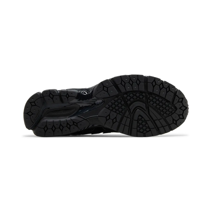 1906U "Triple Black"