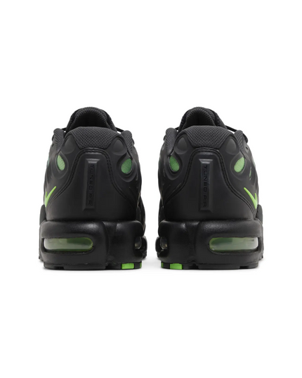 Air Max Plus Drift "Black Green Strike"