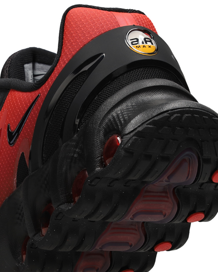 Air Max DN8 "Black Bright Crimson"