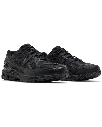 1906U "Triple Black"