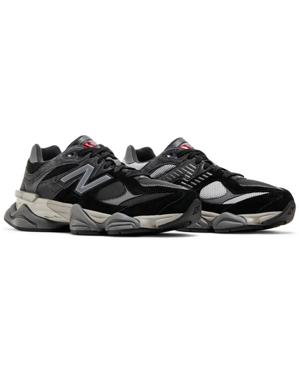 9060 "Black Castlerock"