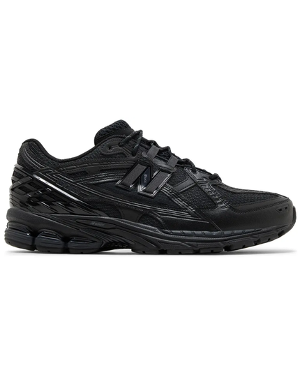 1906U "Triple Black"