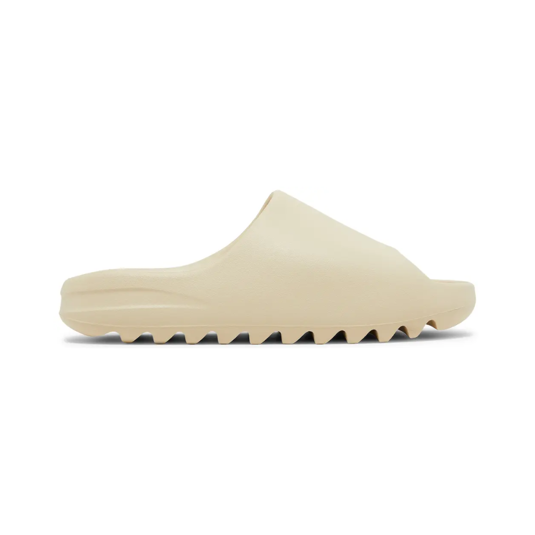 Yeezy Slides "Bone"