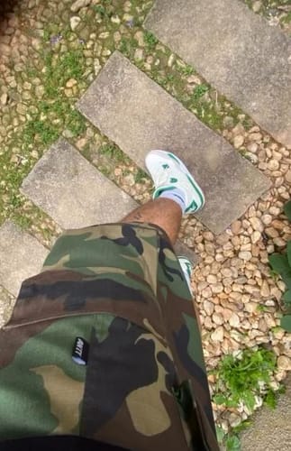 Customer photo: Nike SB x Air Jordan 4 Retro "Pine Green"