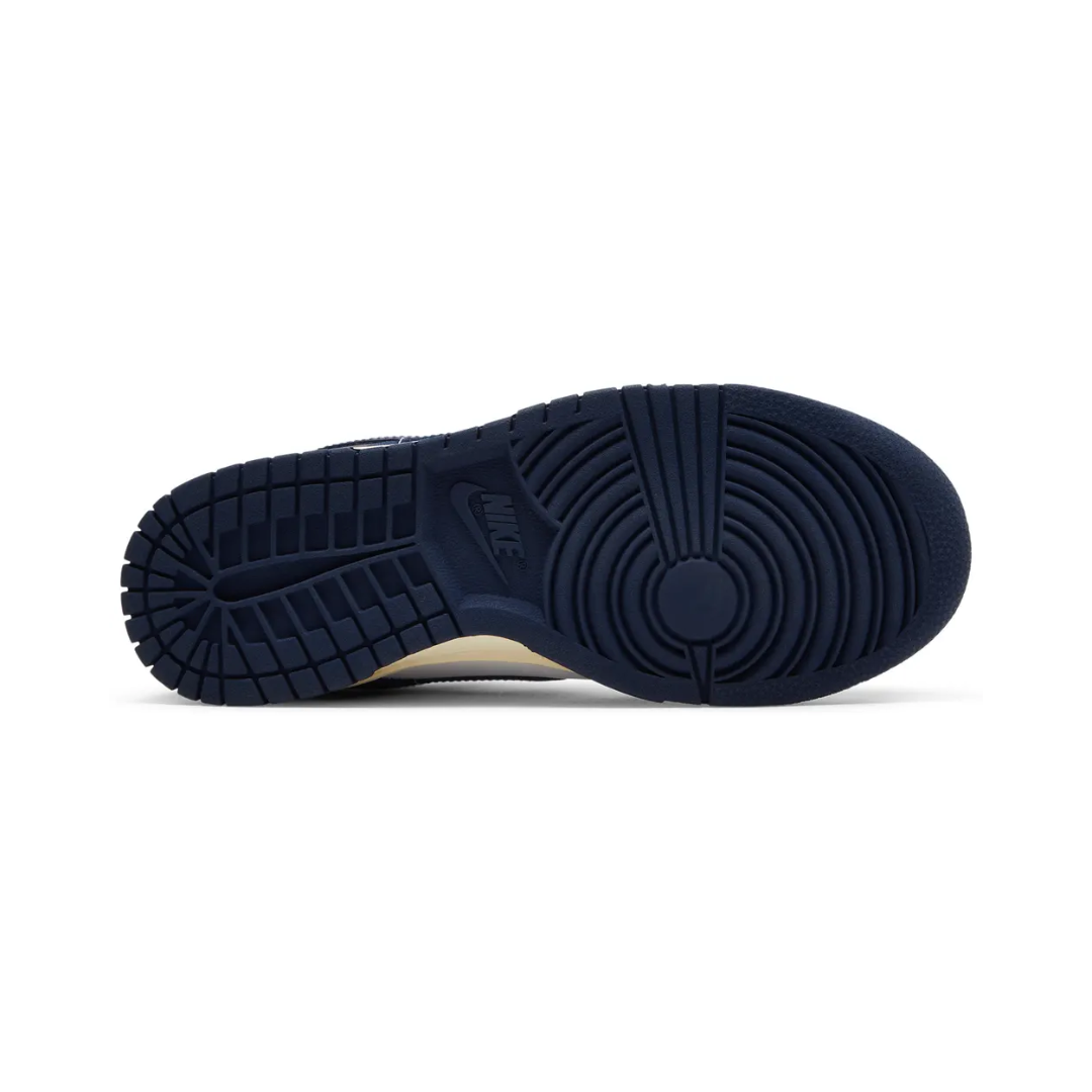 Dunk Low "Vintage Navy"
