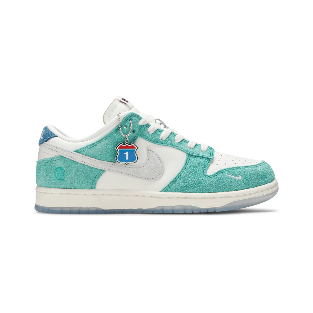 Kasina x Dunk Low "Road Sign"