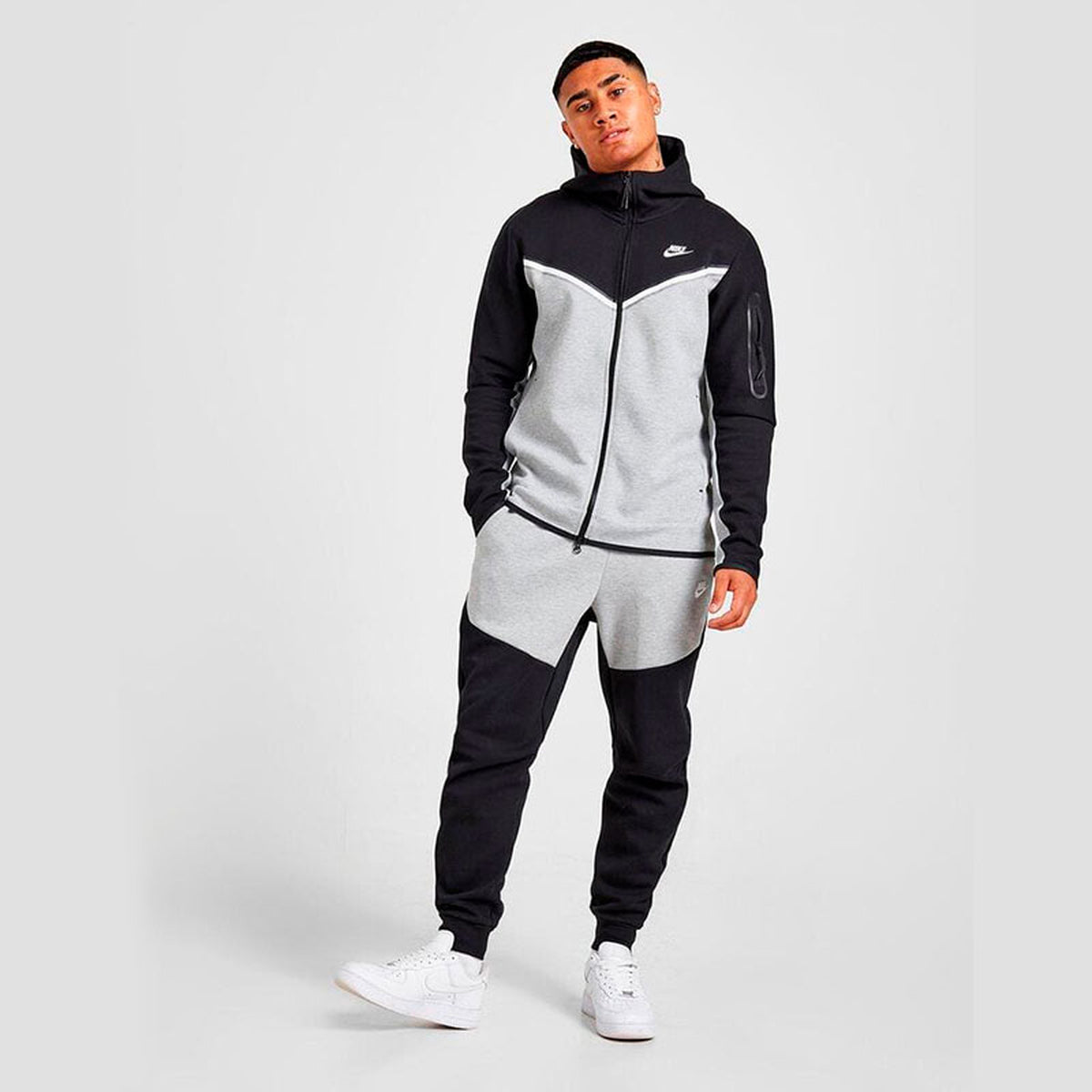 Nike Tech Fleece Black & Grey